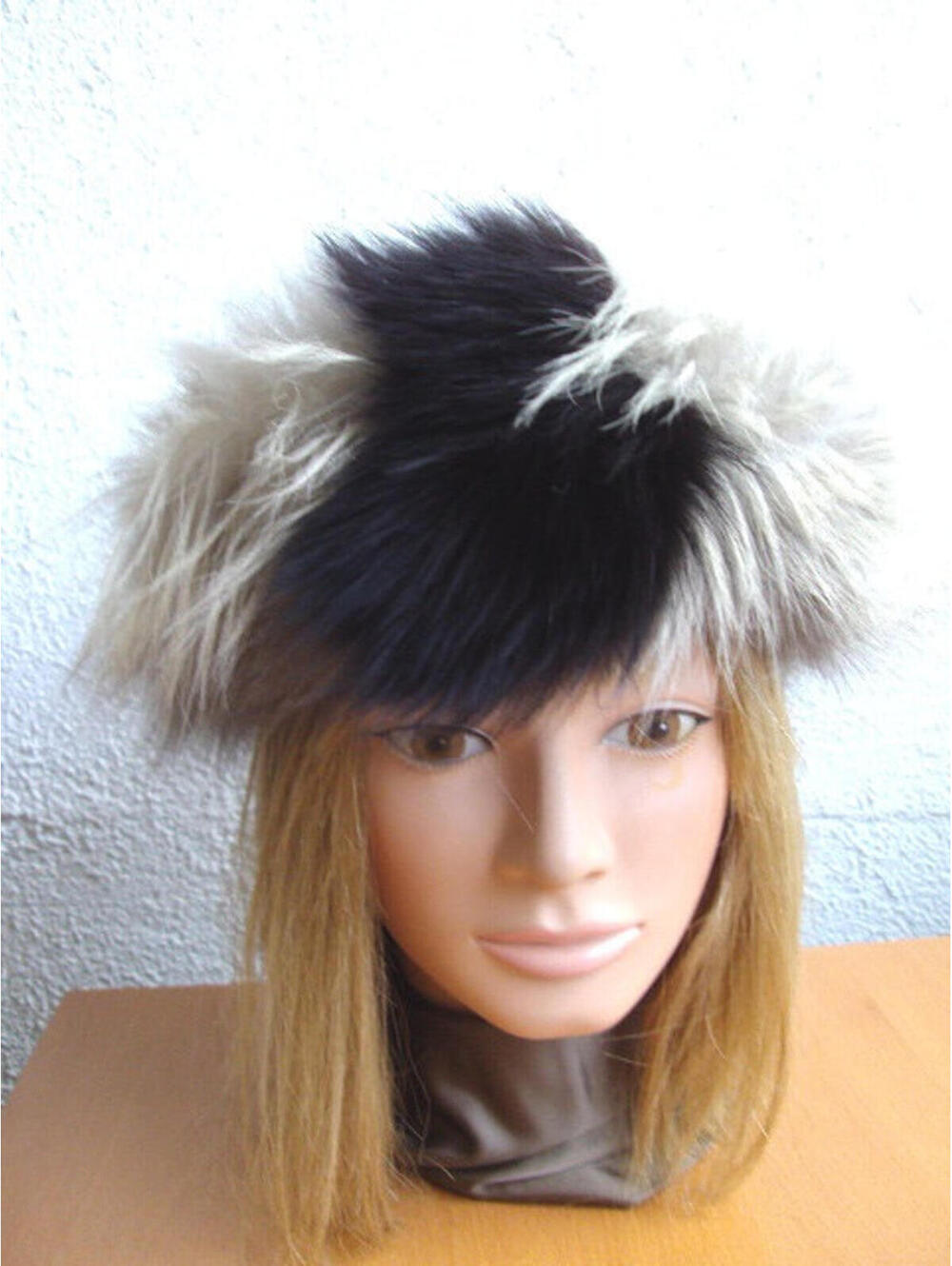 Showroom New Platinum Fox & Black Fox Fur Headband Head Wrap Women Woman 22"